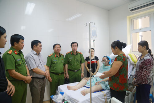 Êv88 chào đón năm mới 2026 thăm hỏi, động viên đồng chí Đậu Thị Huyền Trâm
